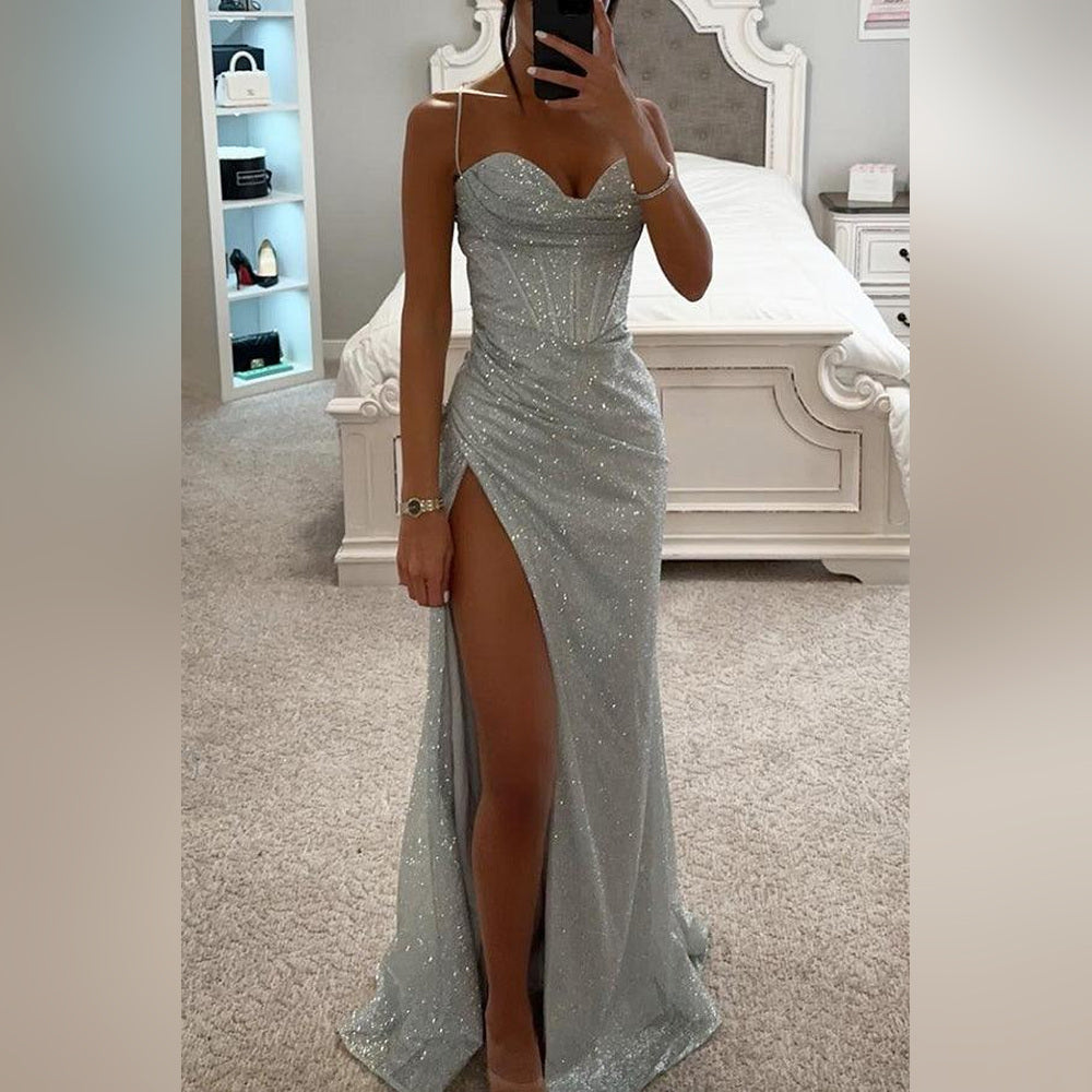 Elina – Abendkleid mit herzförmigem Dekolleté