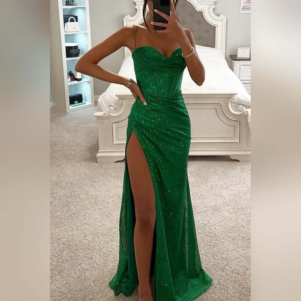 Elina – Abendkleid mit herzförmigem Dekolleté