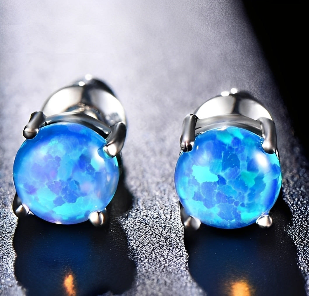 Camille – Elegante Ohrstecker mit Opal