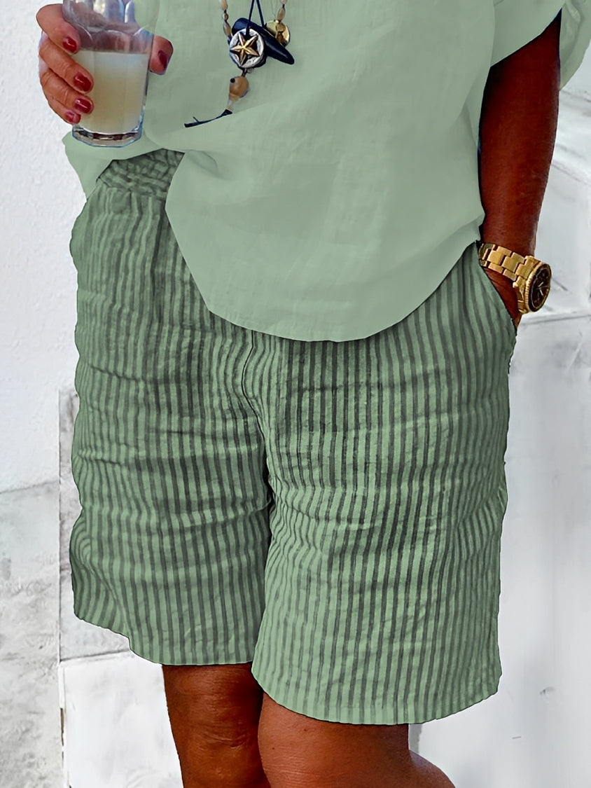 Kallie - Trendige gestreifte Damenshorts