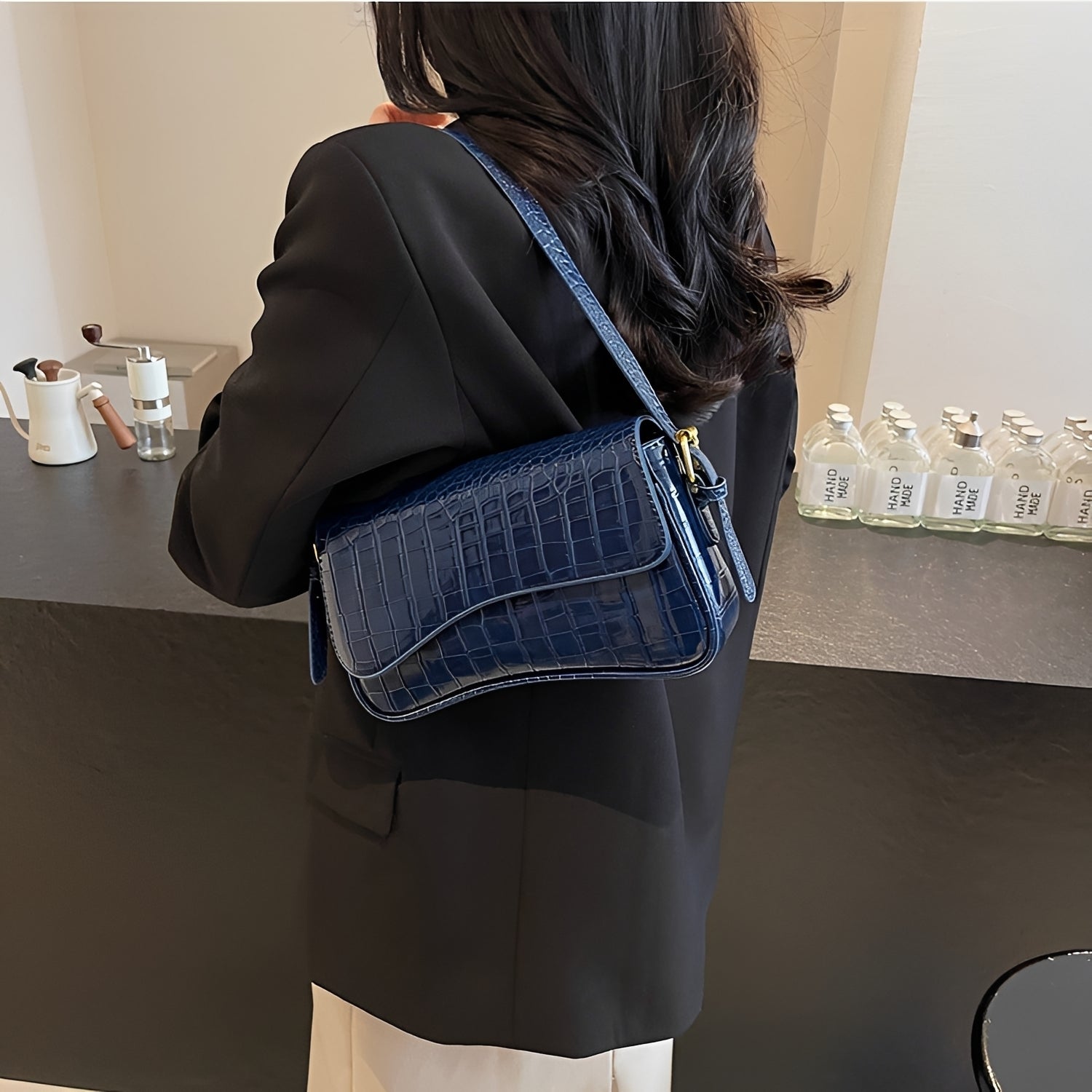 Kieran - Modische Schultertasche