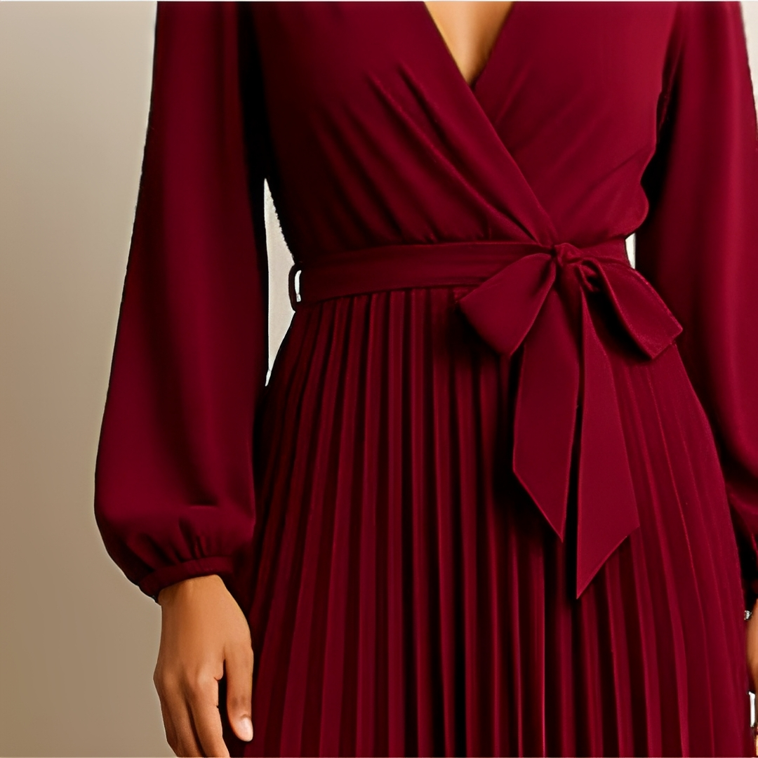 Naomi - Schickes Kleid mit V-Ausschnitt und Falten