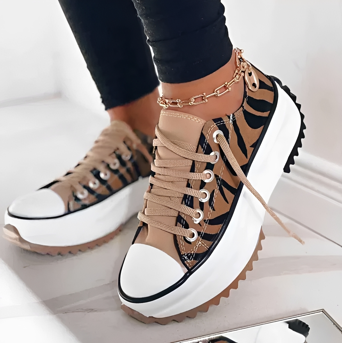 Caitlin - Stilvolle Schuhe mit flacher Silhouette