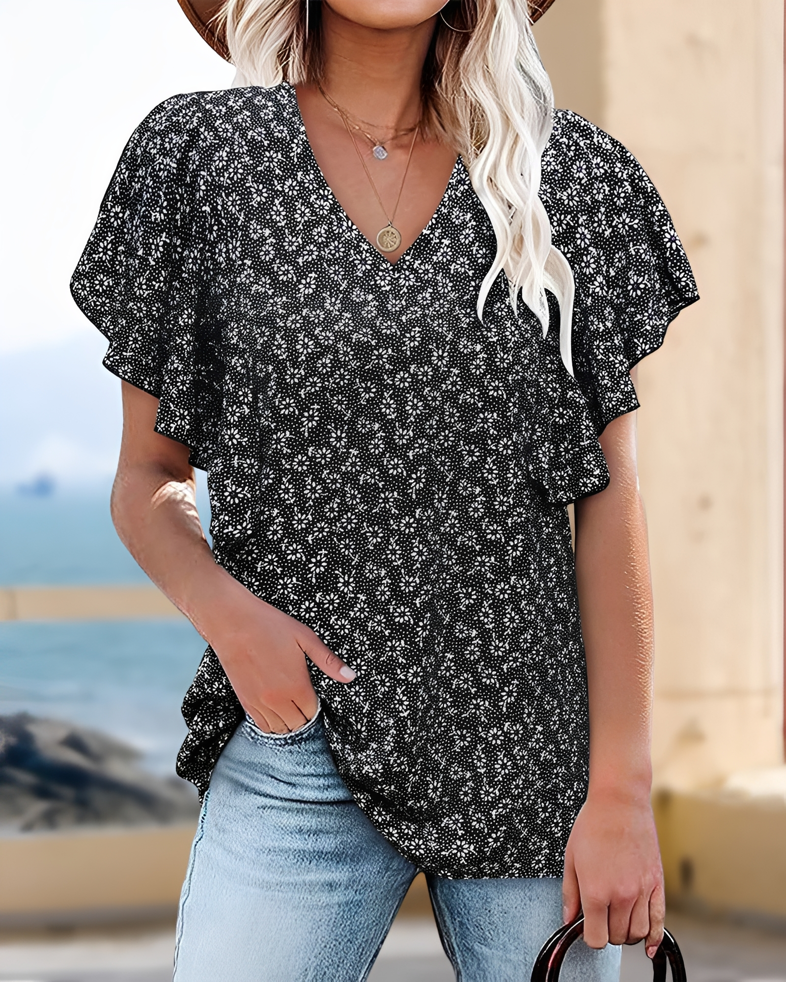 Eleri - Trendige Bluse mit V-Ausschnitt