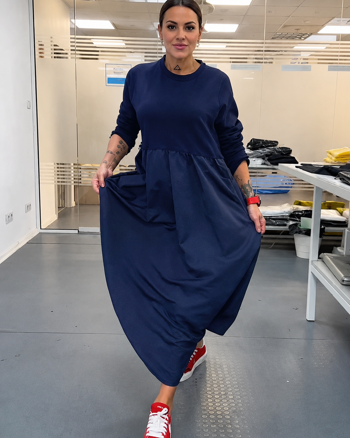 Imelda - Locker geschnittenes Kleid mit rundem Ausschnitt