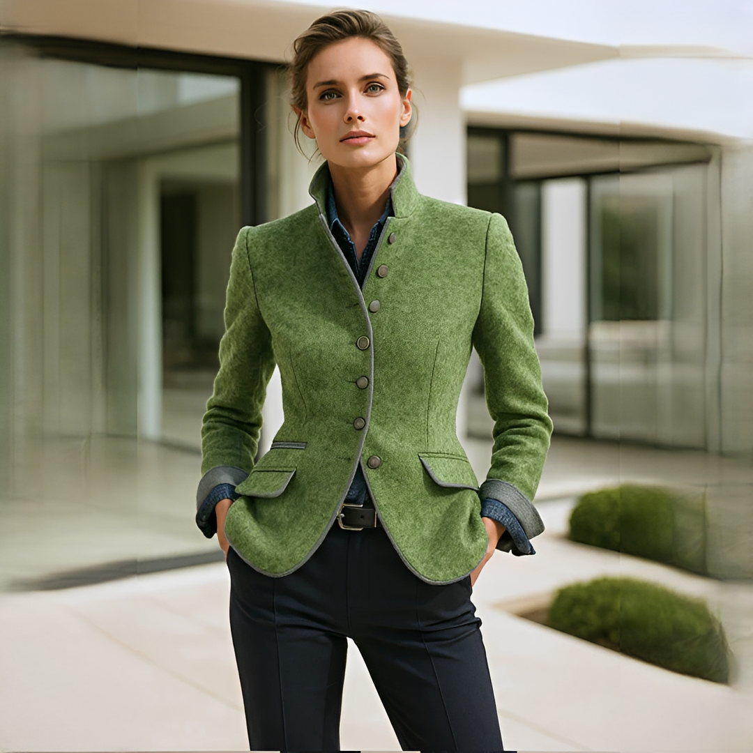 Valerie - Modische Jacke mit hohem Kragen