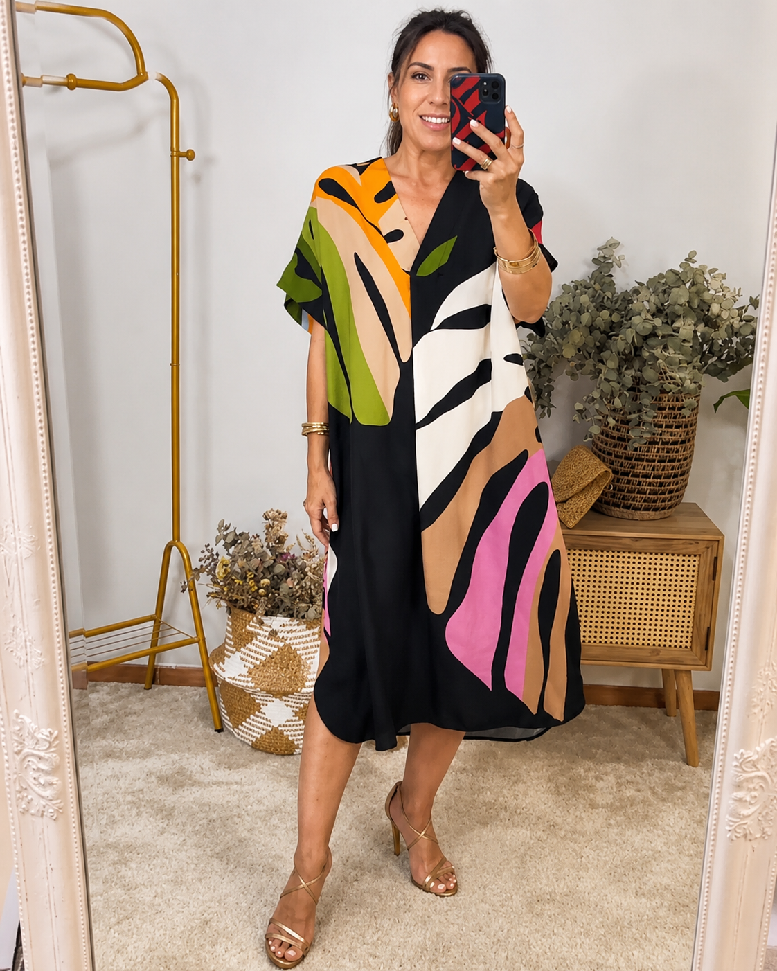 Curlene - Schickes Weitgeschnittenes Midikleid