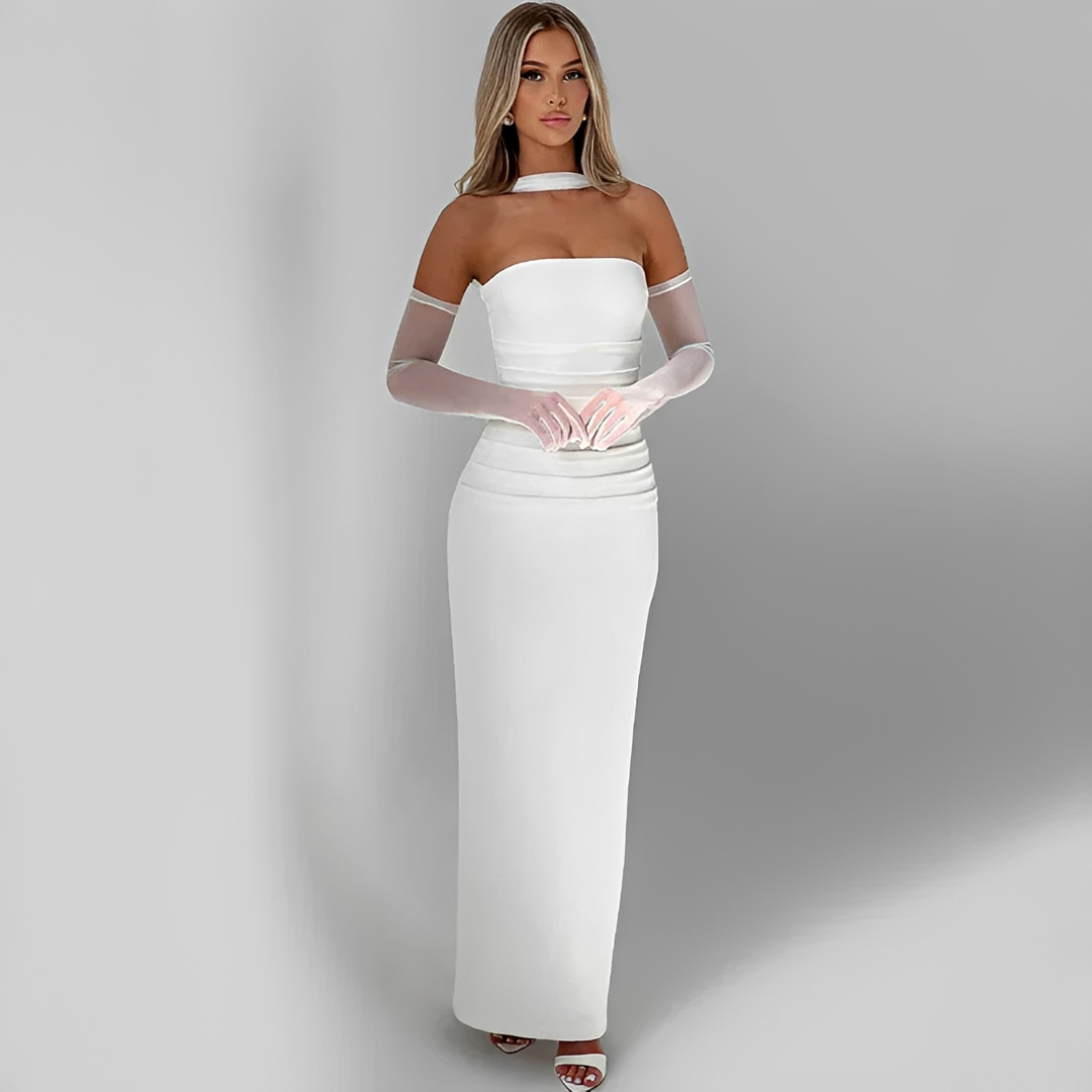 Carmila - Ein elegantes schulterfreies Oberteil in einem eng anliegenden Kleid