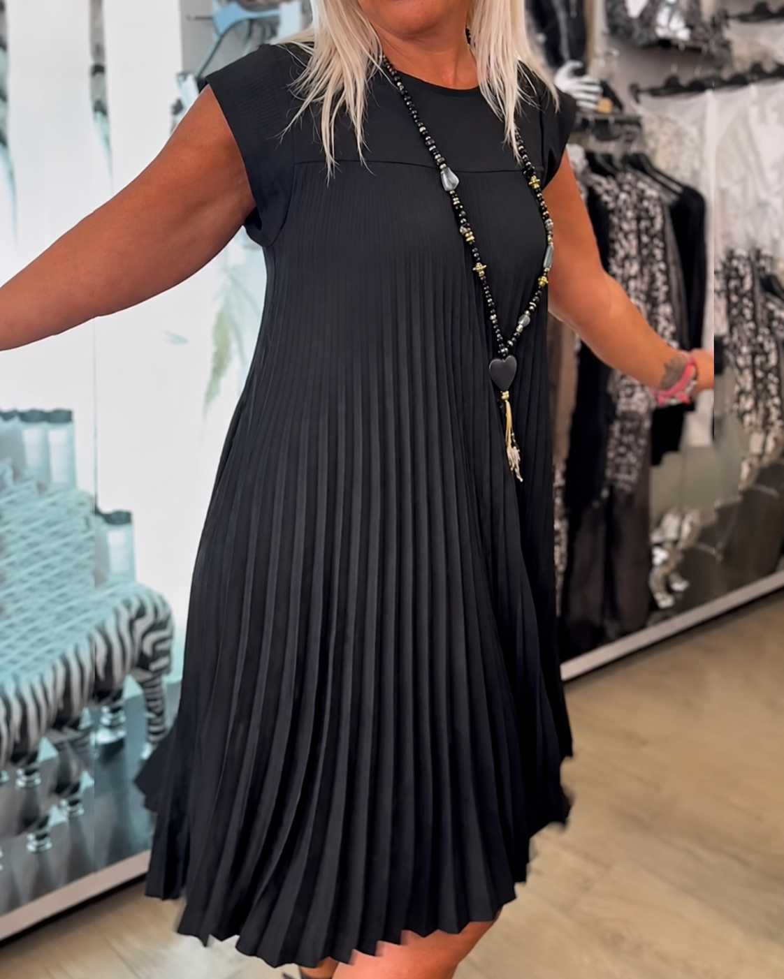 Angélique - Weiter Plisseekleid