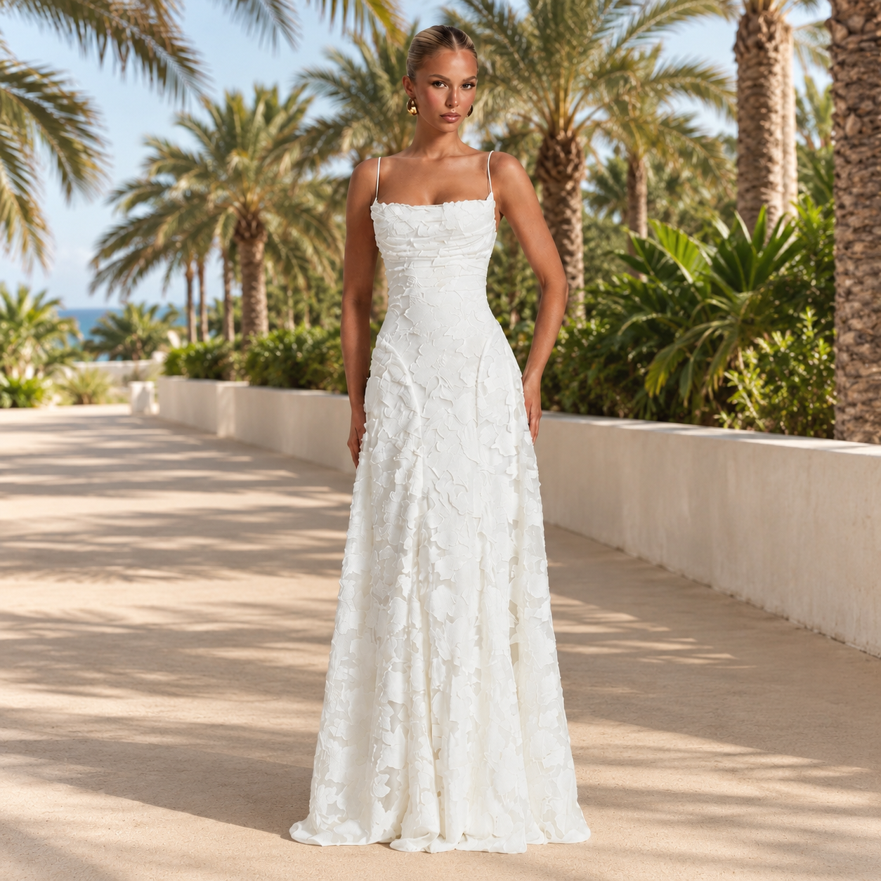 Helena - Stilvolles Maxikleid mit freiem Rücken