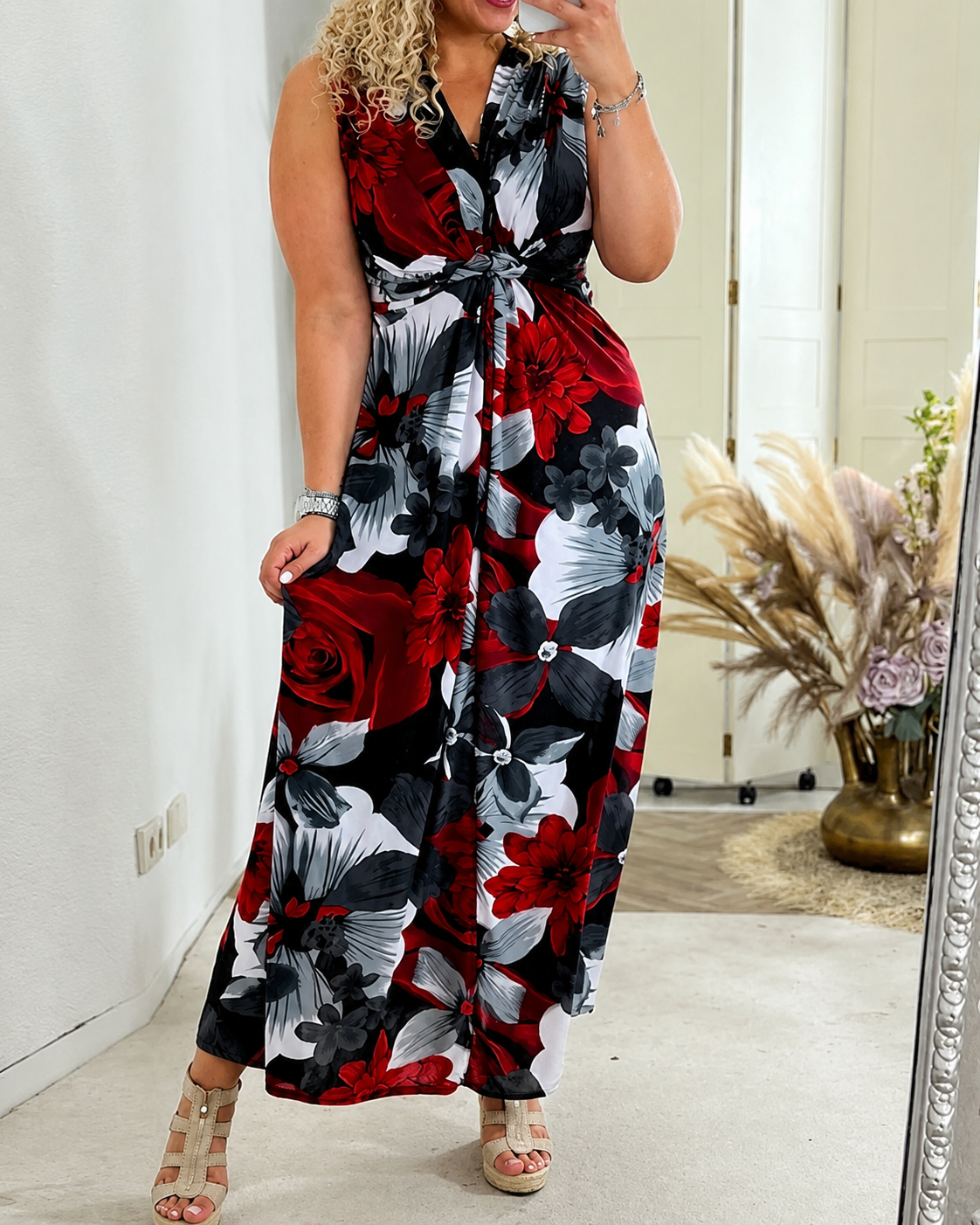 Katrina - Stilvolles ärmelloses Kleid mit Blumenprint