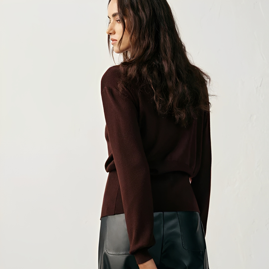 Kisha - Modische Jacke mit V-Ausschnitt