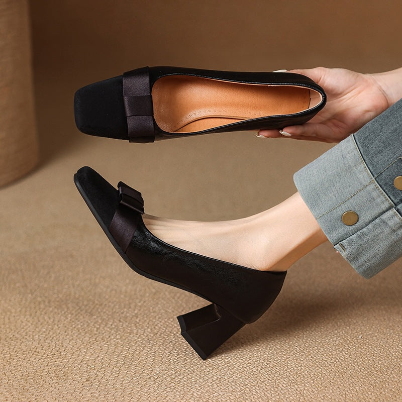 Saarah - Klassische Schuhe mit breitem Absatz
