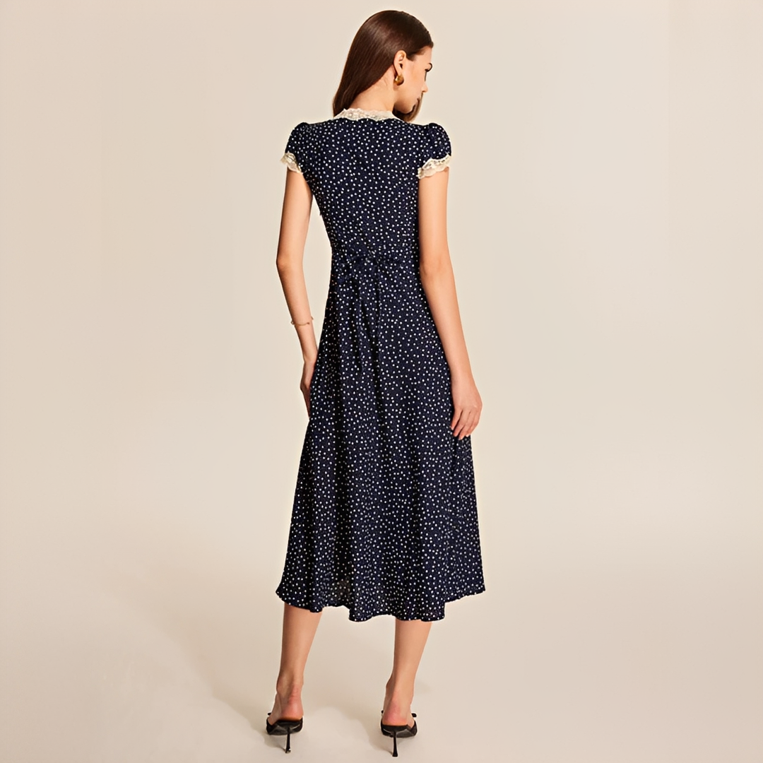 Janette - Modernes Kleid mit Spitzendetails
