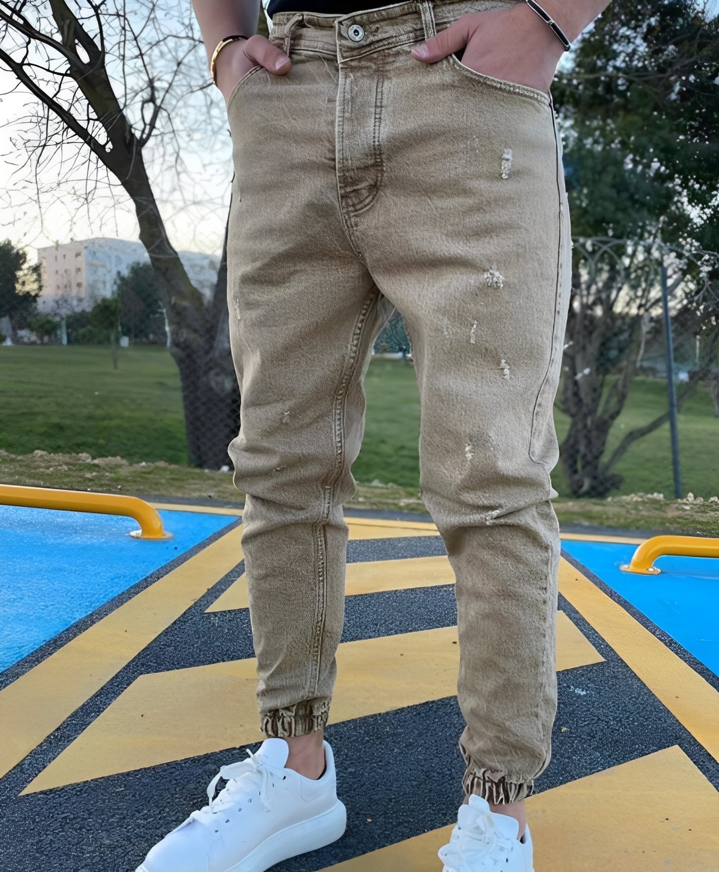 Andre - Modische Herren-Slim-Fit-Jeans mit Rissen