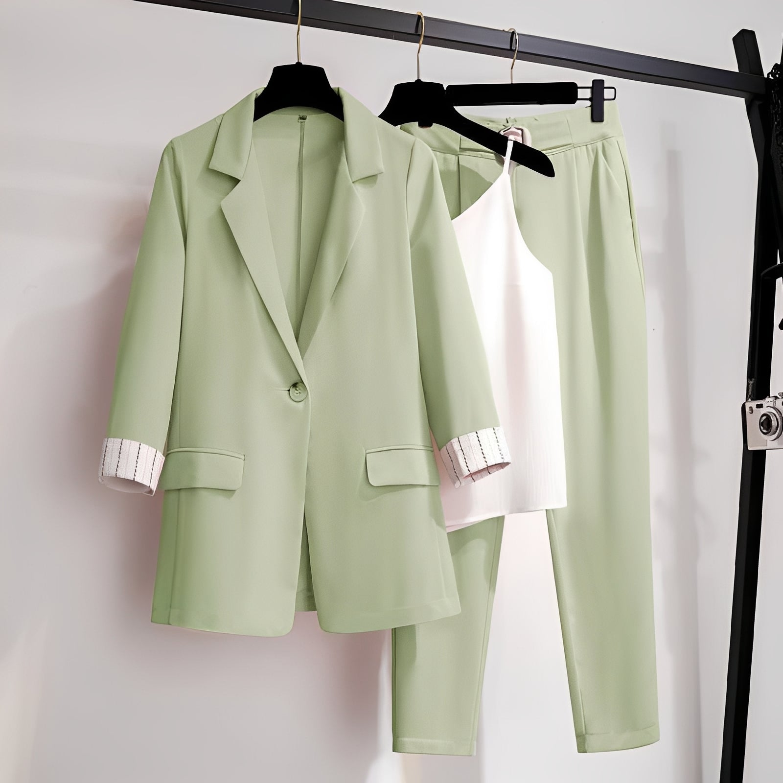 Paula - elegantes dreiteiliges Blazer-Set für Damen