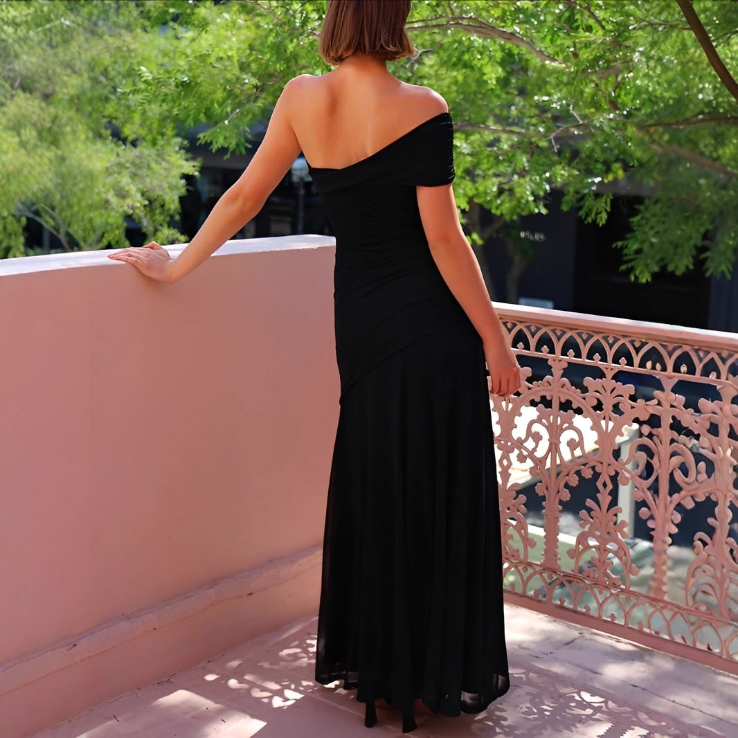 Marga - Stilvolles Maxikleid ohne Schultern