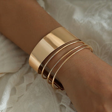 Yuki – Klassisches Vintage-Armband in Gold