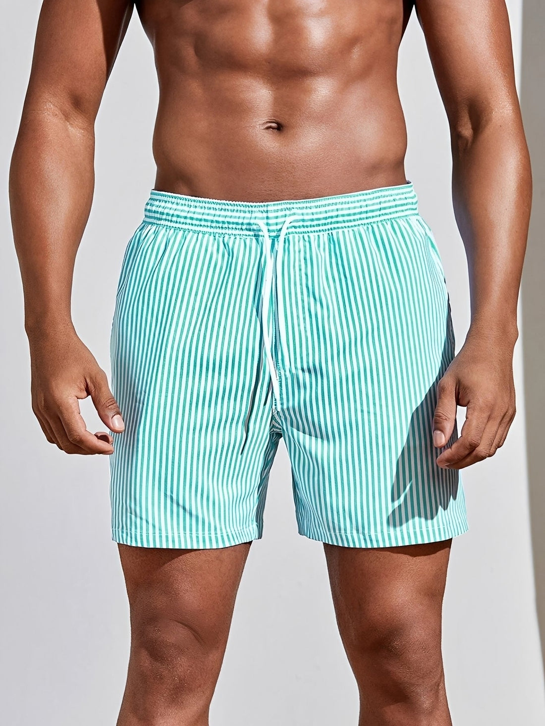 Reuben - Gestreifte und schnelltrocknende Badeshorts