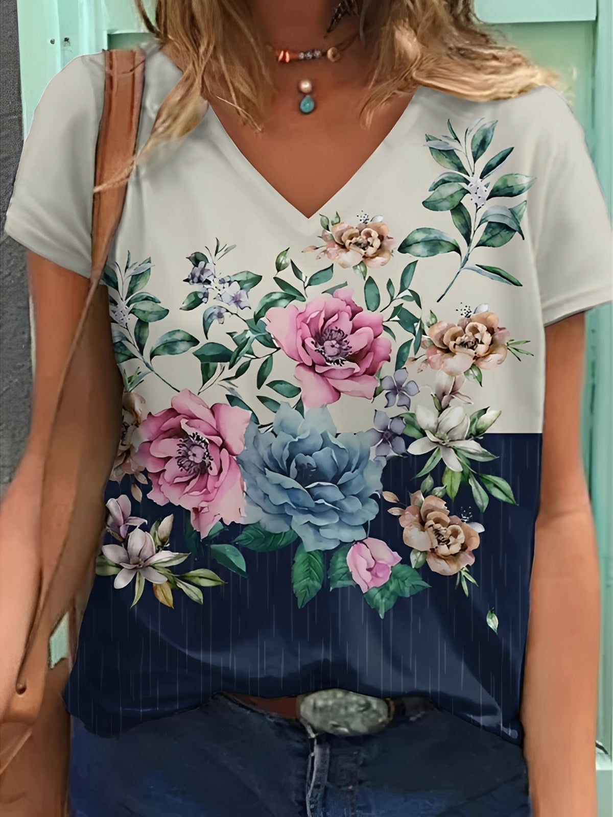 Niki - Elegantes Damenoberteil mit Blumenprint
