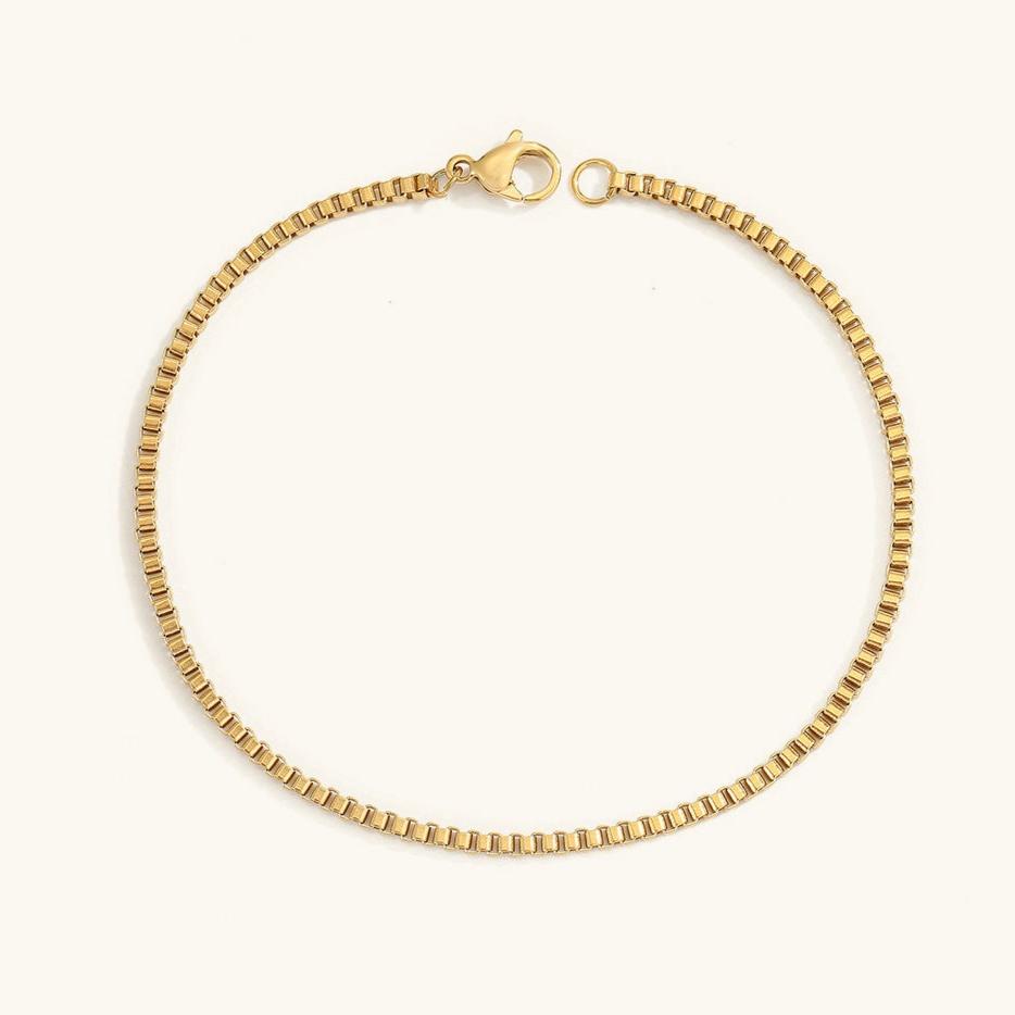 Victoria – Goldfarbenes Kettenarmband