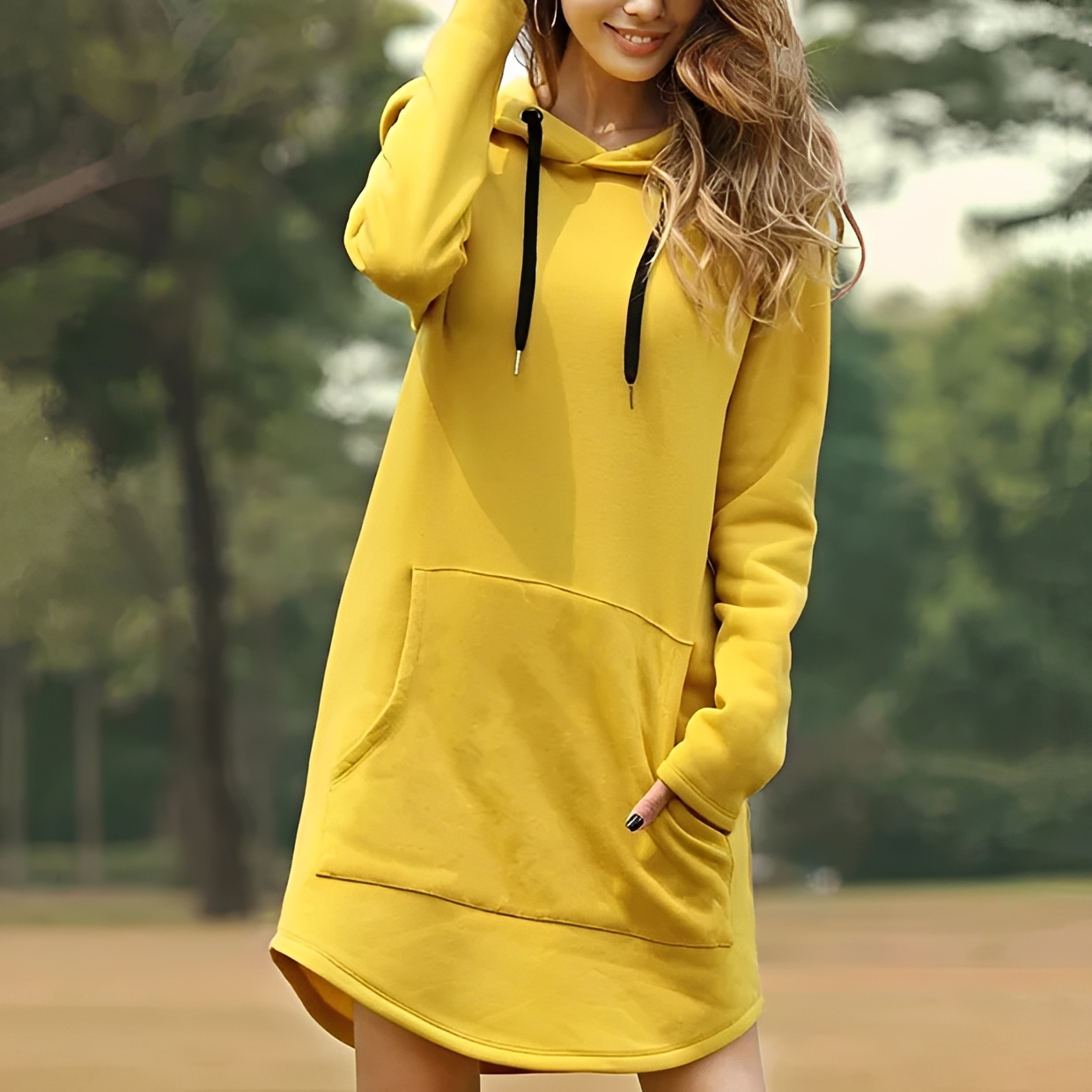 Juris - Modisches Kurzes Kleid mit Kapuze
