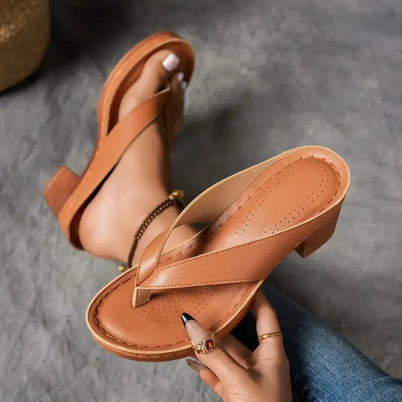 Marilyn - Ansprechende Damen Sandalen mit Absatz