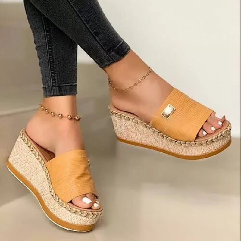Camila - Plattformsandalen mit Keilabsatz