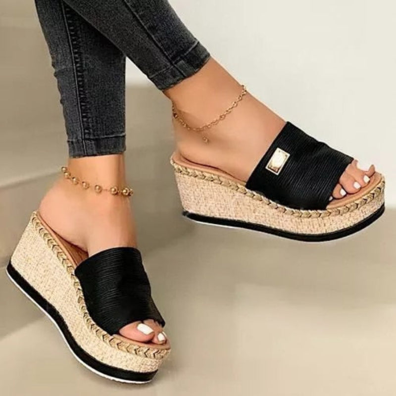 Camila - Plattformsandalen mit Keilabsatz
