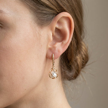 Elena – Elegante Perlenohrringe in Gold