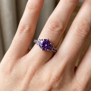 Coralie – Ring mit lilafarbenem Amethyst