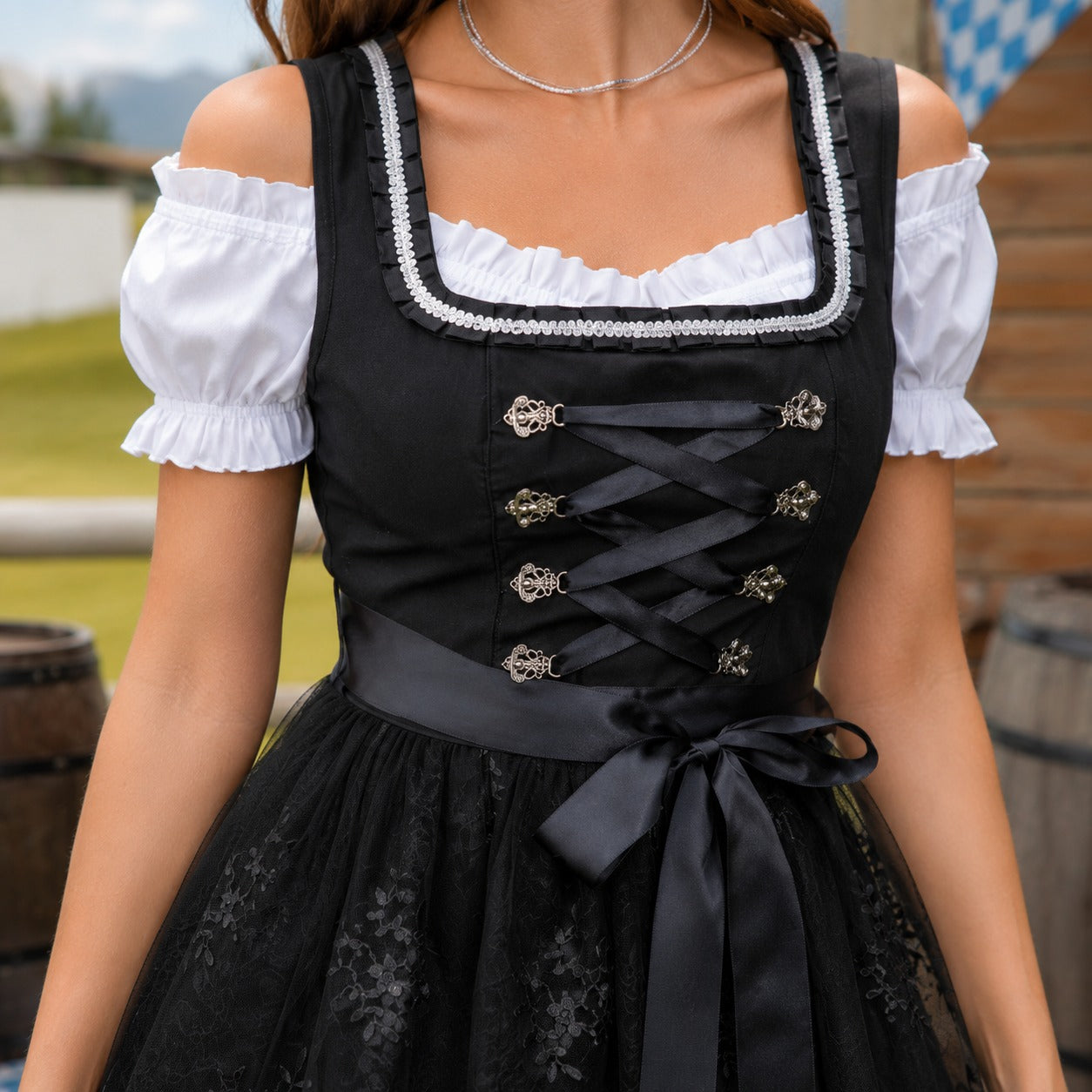 Tyrese - Zeitgemäßes elegantes Oktoberfestkleid