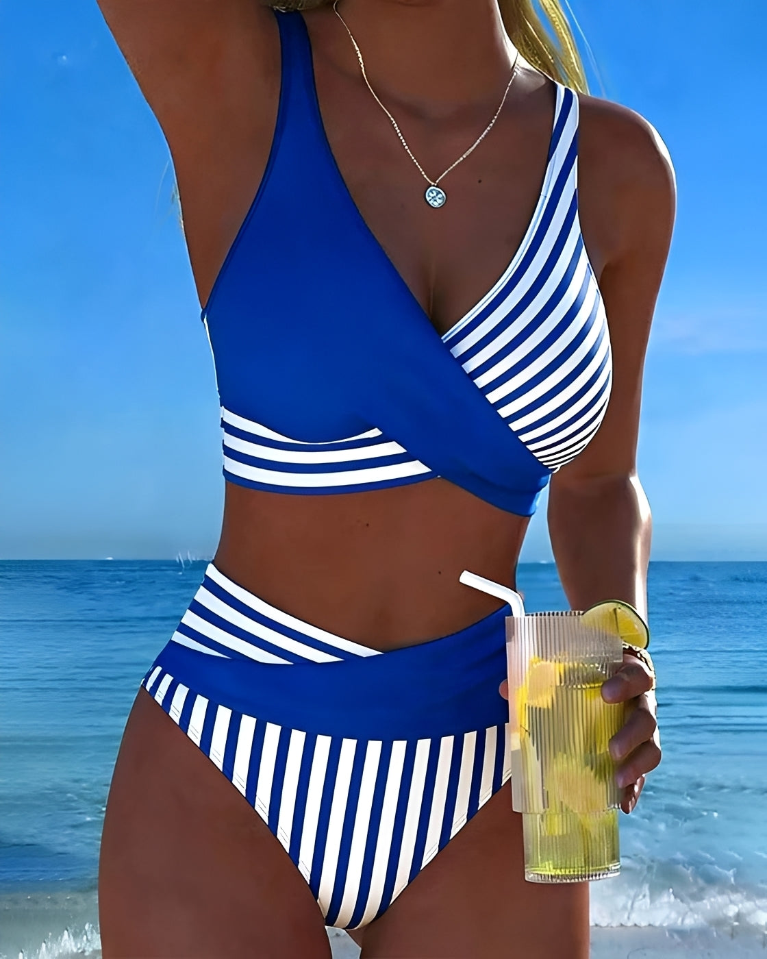 Angelica - Stilvoller Gestreifter Bikini