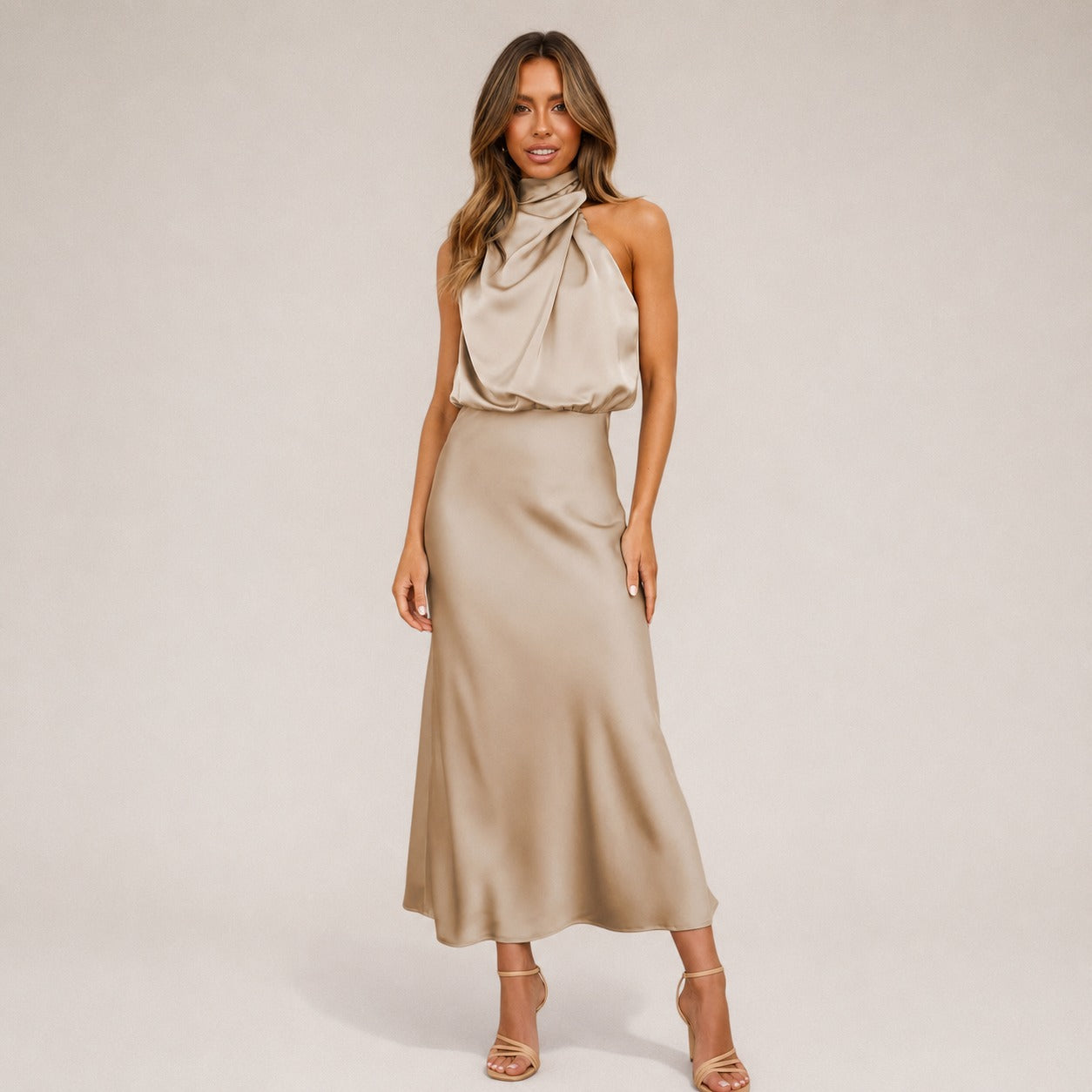 Lillie - Schickes Kleid mit Neckholder-Ausschnitt