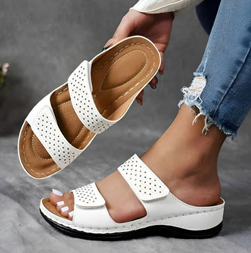 Lauren - Angenehm durchbrochene Sandalen