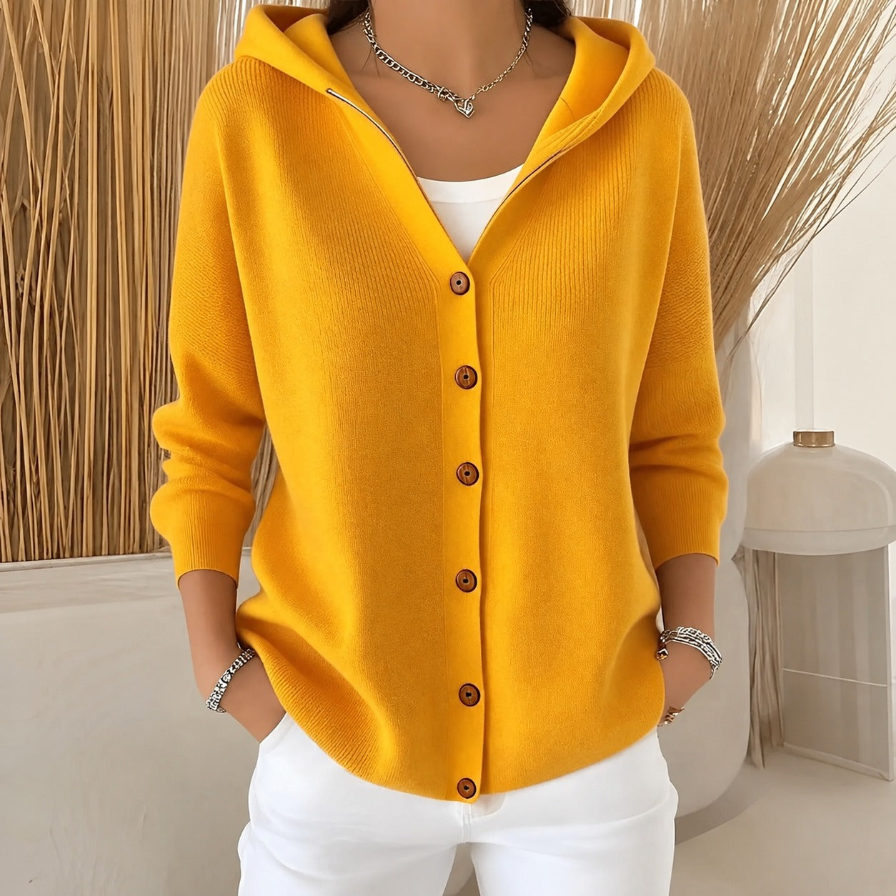 Ryanne - Bequeme Damenjacke mit Kapuze und langen Ärmeln