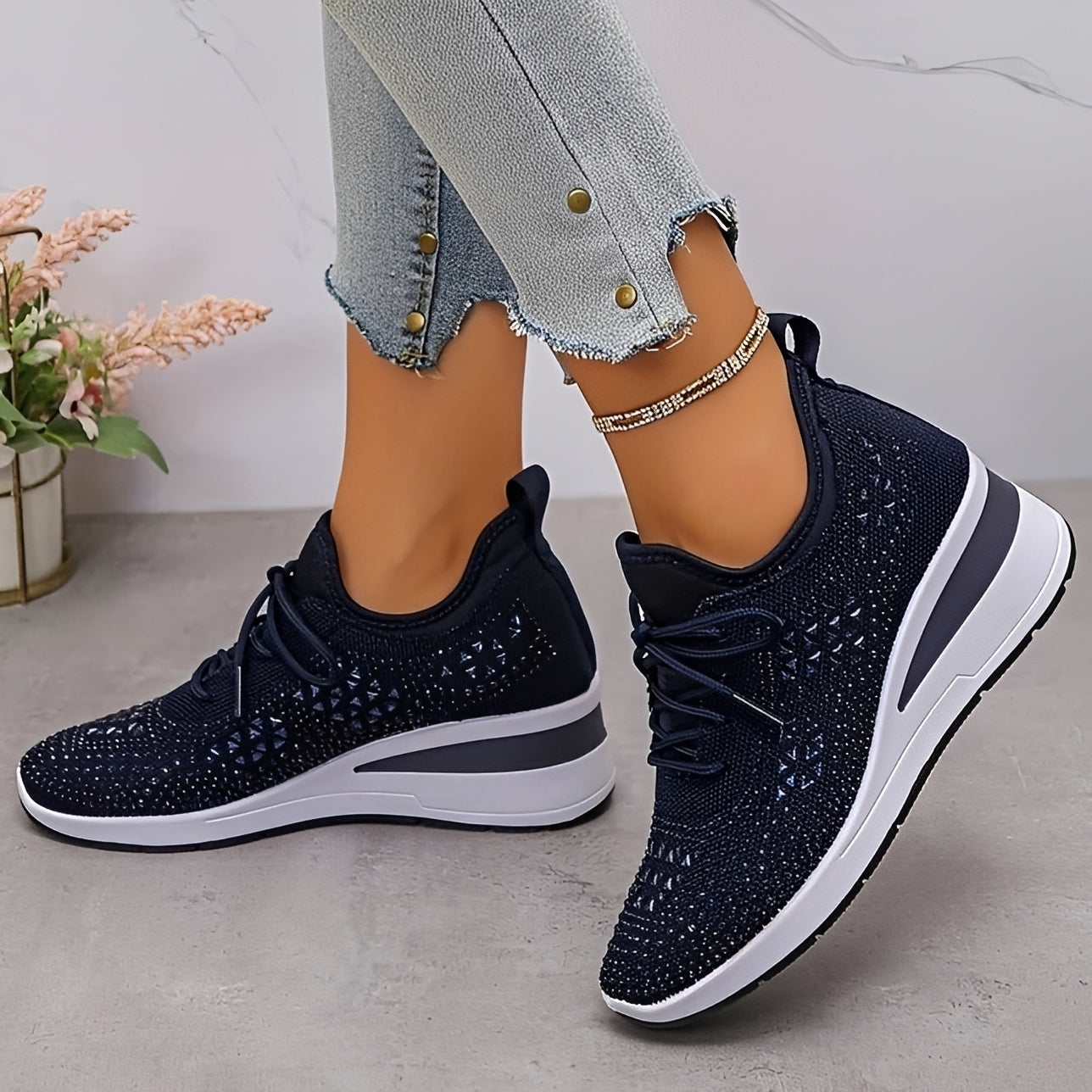 Elodie - Modische Bequeme Sneakers mit Glanzelementen