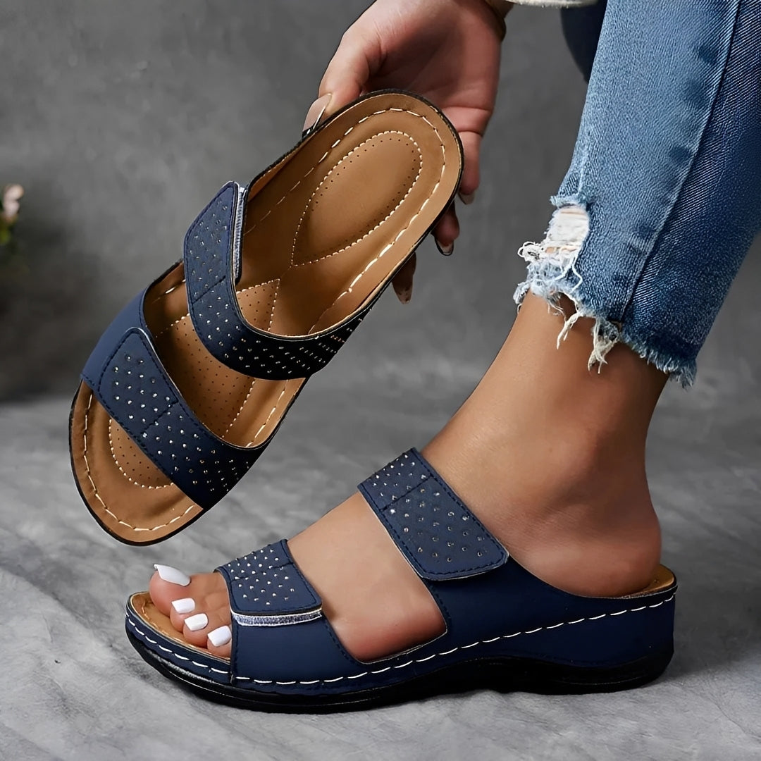 Lauren - Angenehm durchbrochene Sandalen