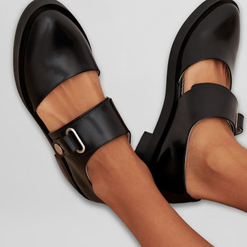 Mya - Komfortable Schuhe mit Riemen und kleinem Absatz