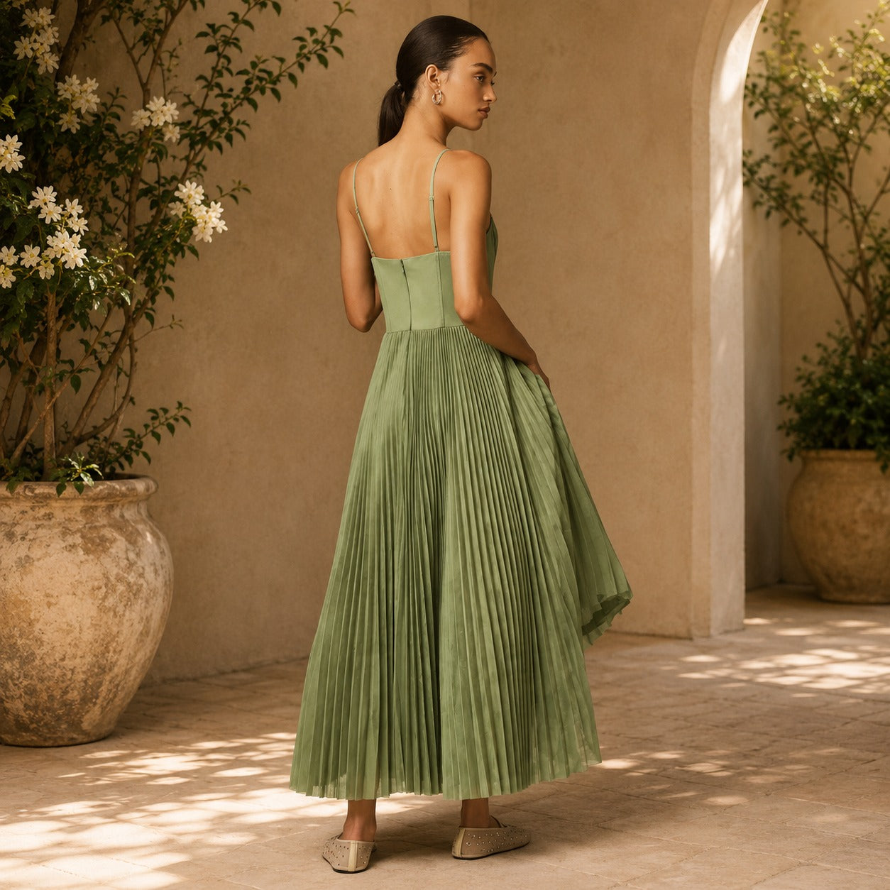 Elissa - Stilvolles plissiertes Midikleid