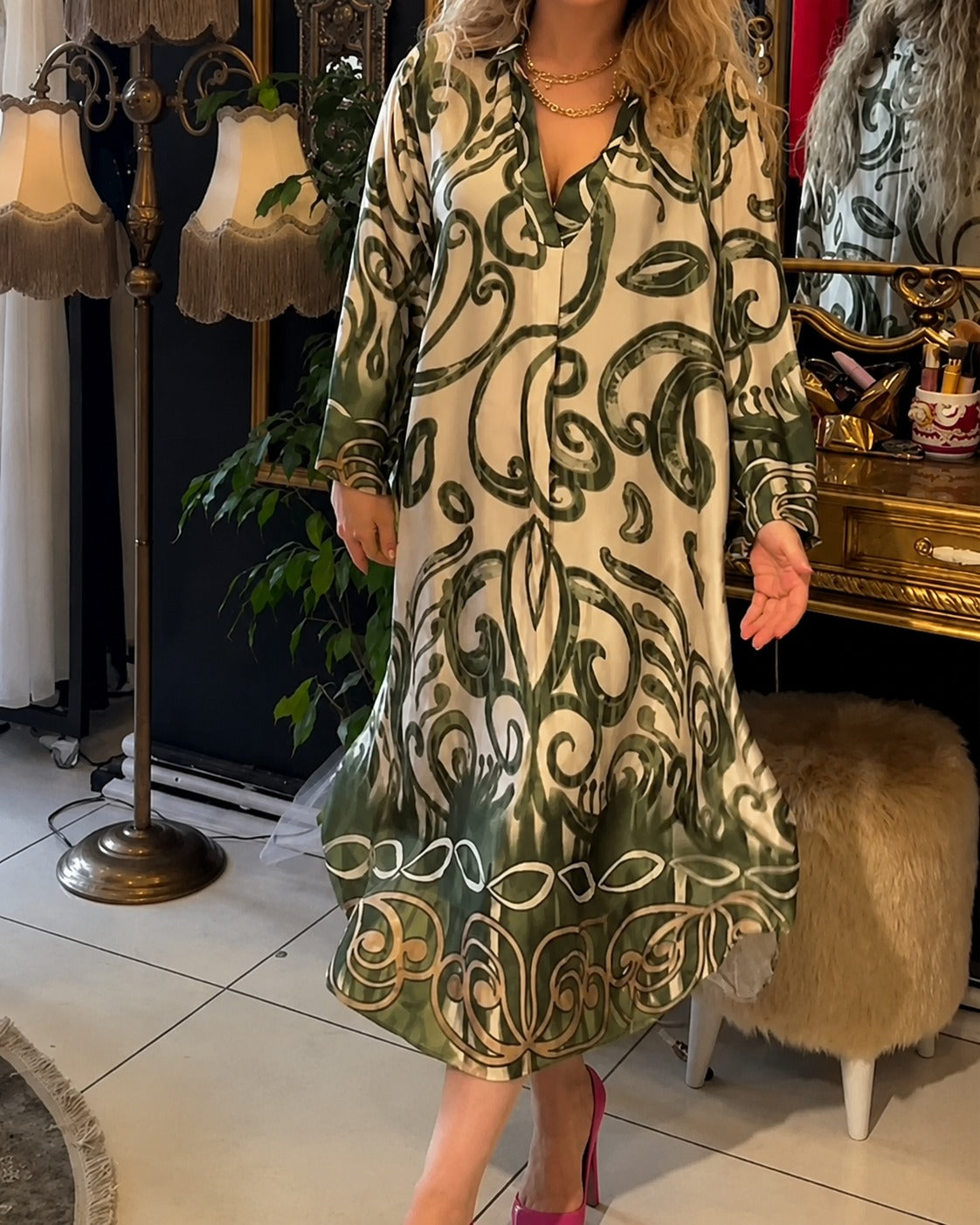 Paula - Weit geschnittenes, stilvolles Kleid