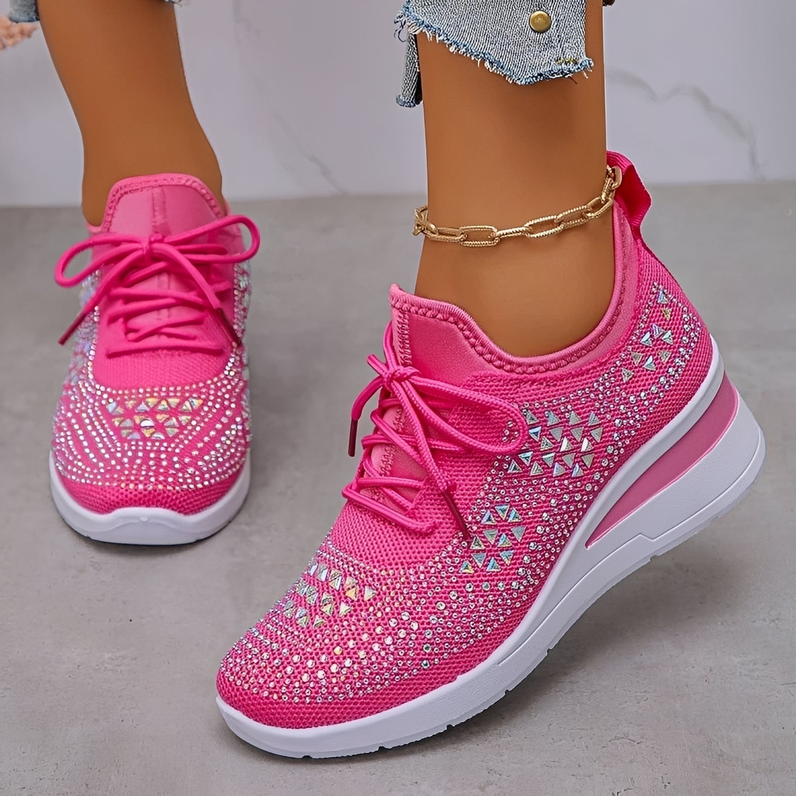 Elodie - Modische Bequeme Sneakers mit Glanzelementen