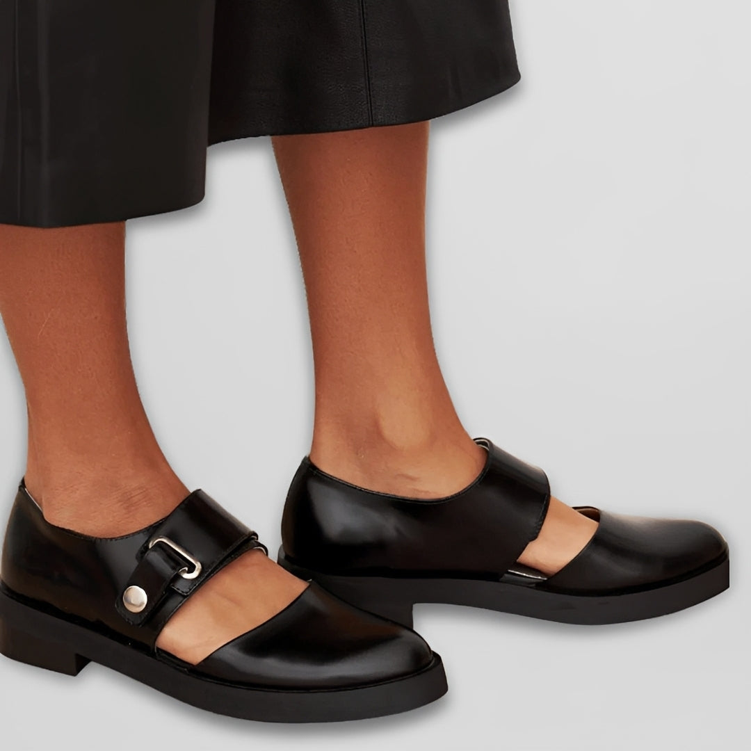 Mya - Komfortable Schuhe mit Riemen und kleinem Absatz