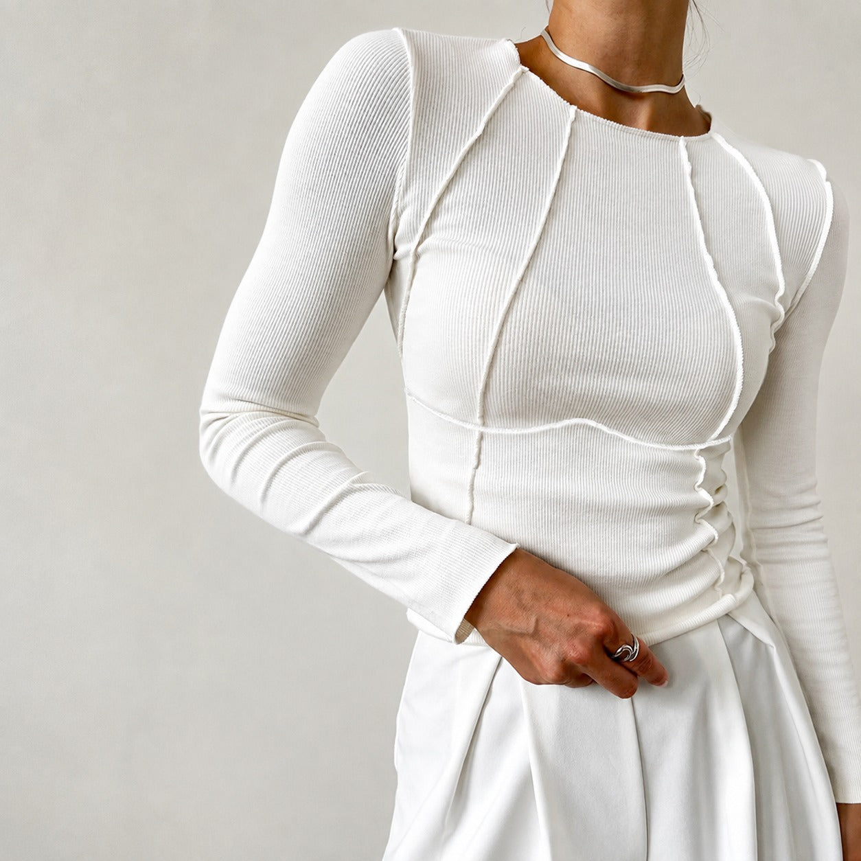 Leonie - Stilvolles Langarmshirt mit Paspel-Details
