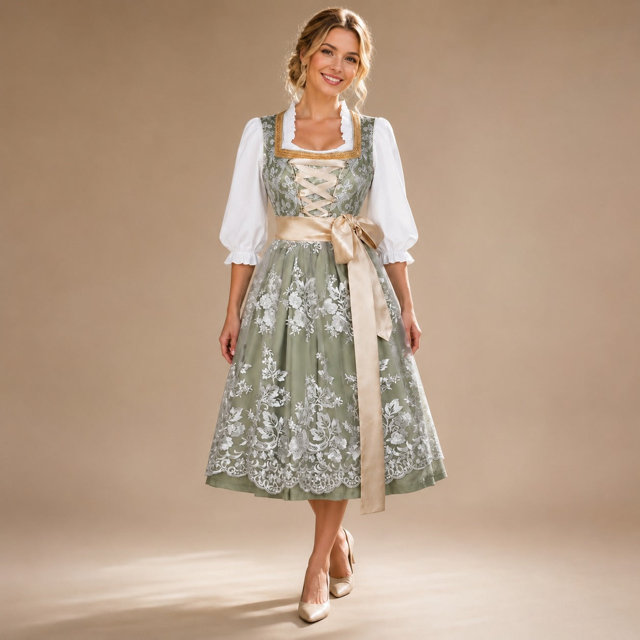 Kathleen - Elegantes langärmeliges Outfit für das Oktoberfest