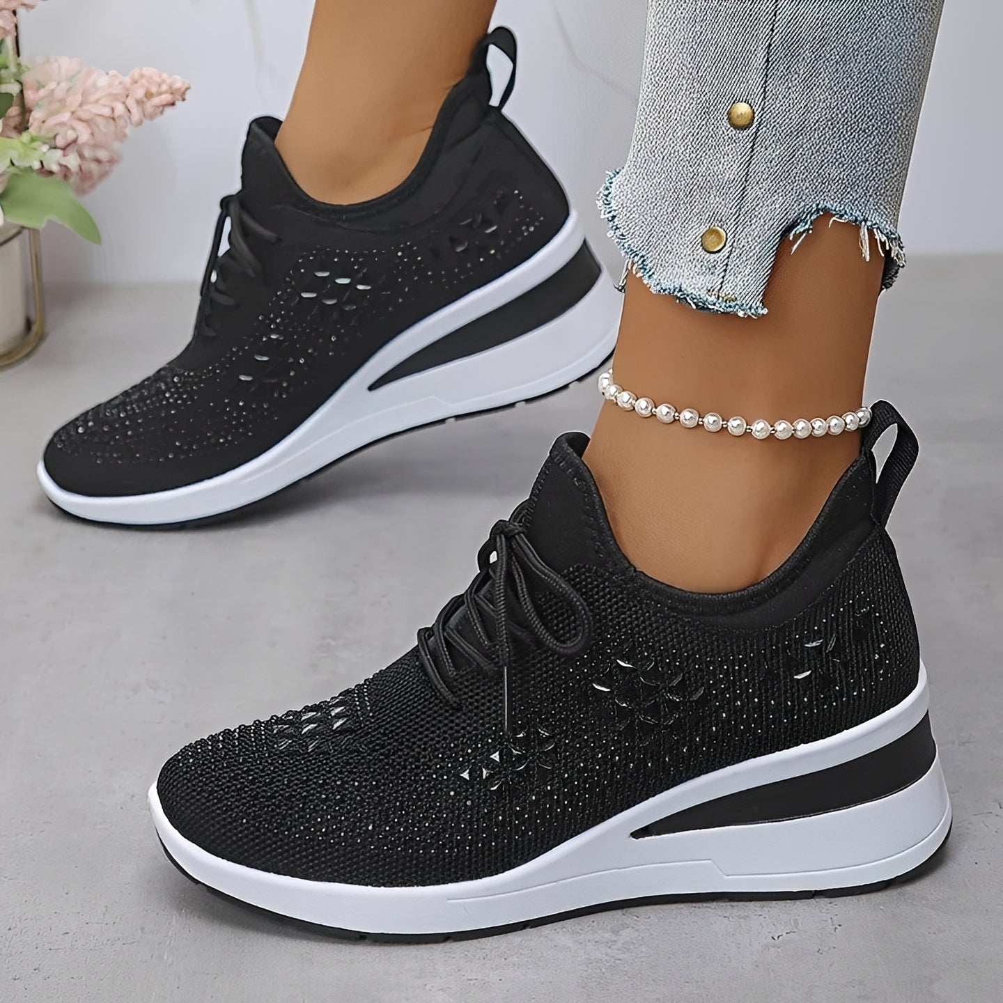 Elodie - Modische Bequeme Sneakers mit Glanzelementen