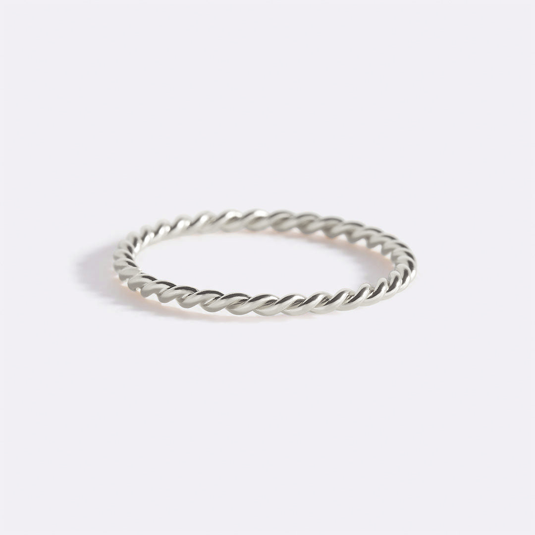 Manon – Geflochtener Ring zum Stapeln