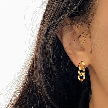 Lee – Elegante Kettenohrringe in Gold