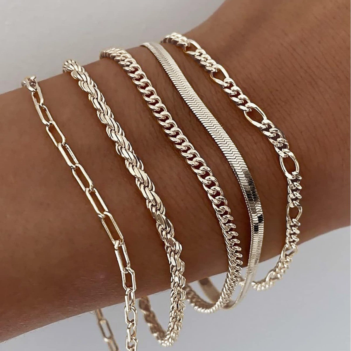Elara – Set aus schlichten Armbändern für Frauen
