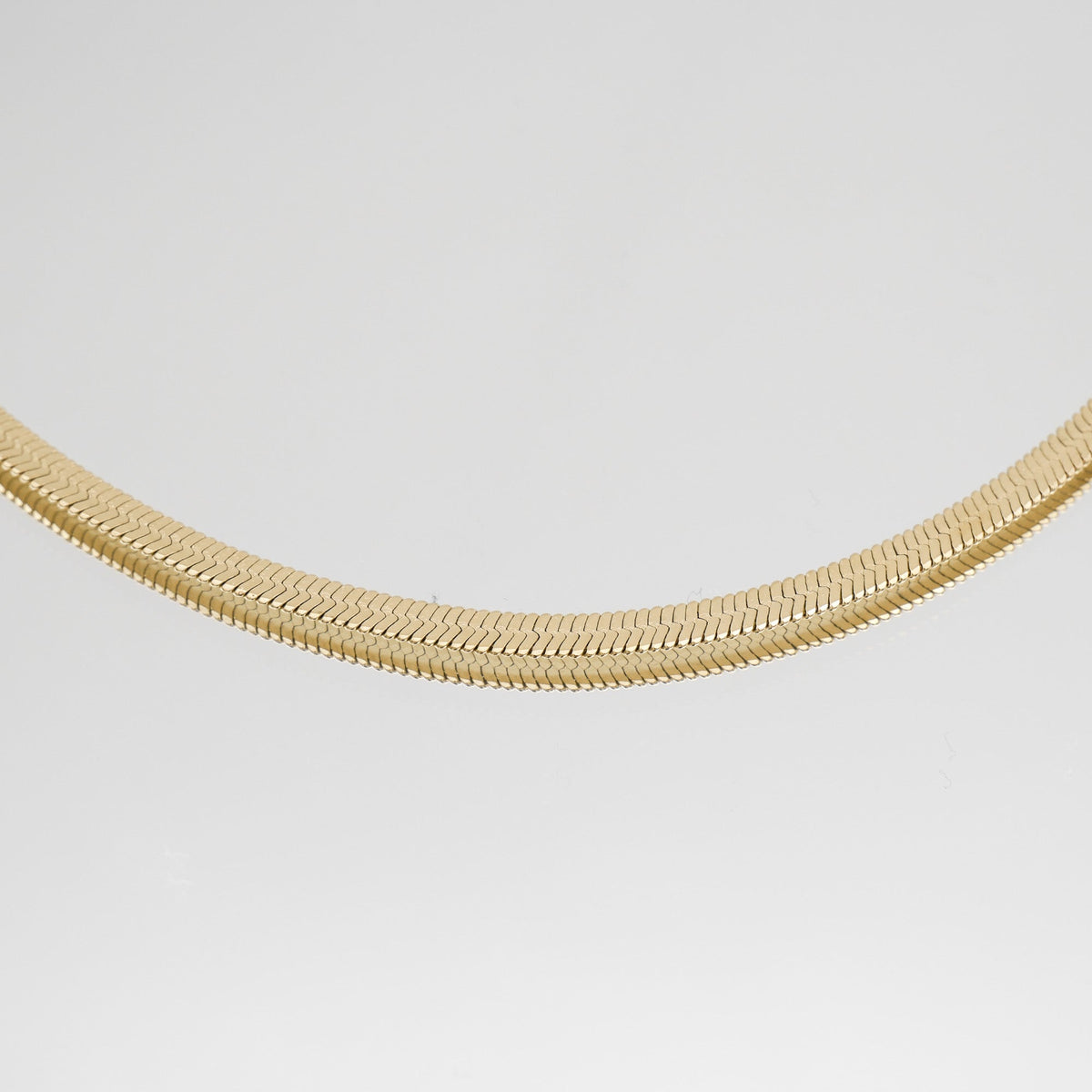 Juliette – Edle Chevron-Halskette